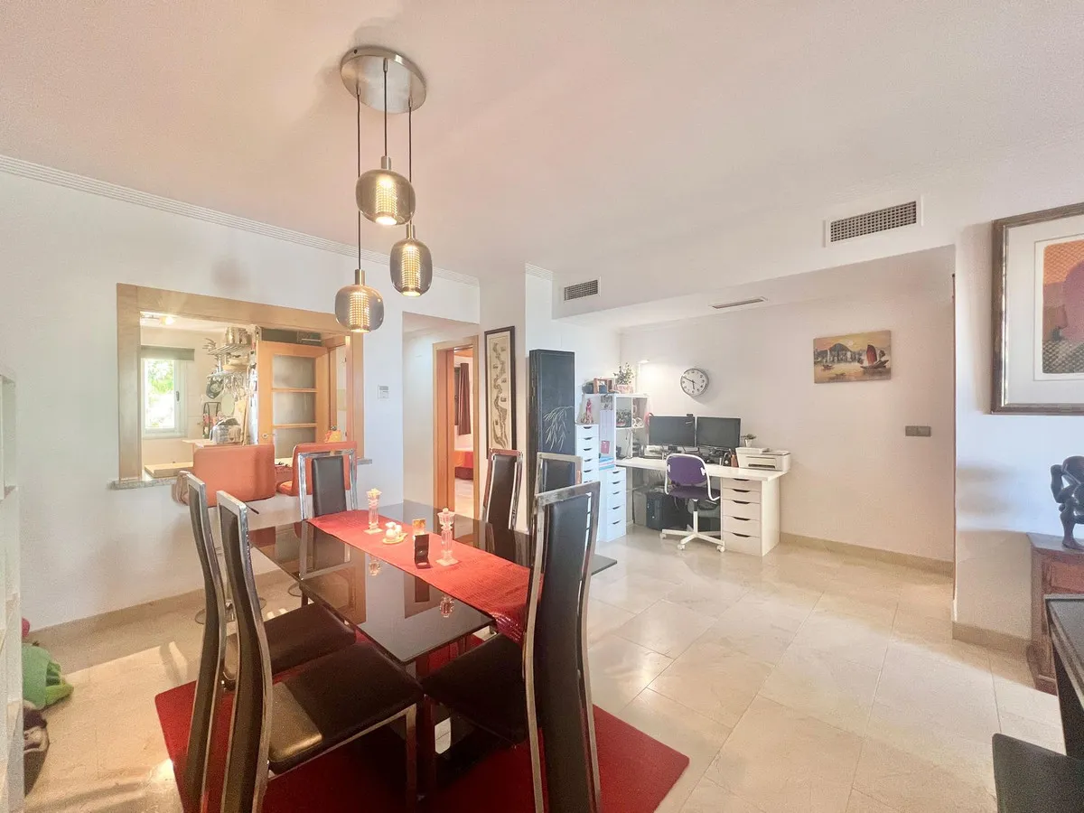 cf569c3c-3e5a-4329-95ed-cbe4018f2d33