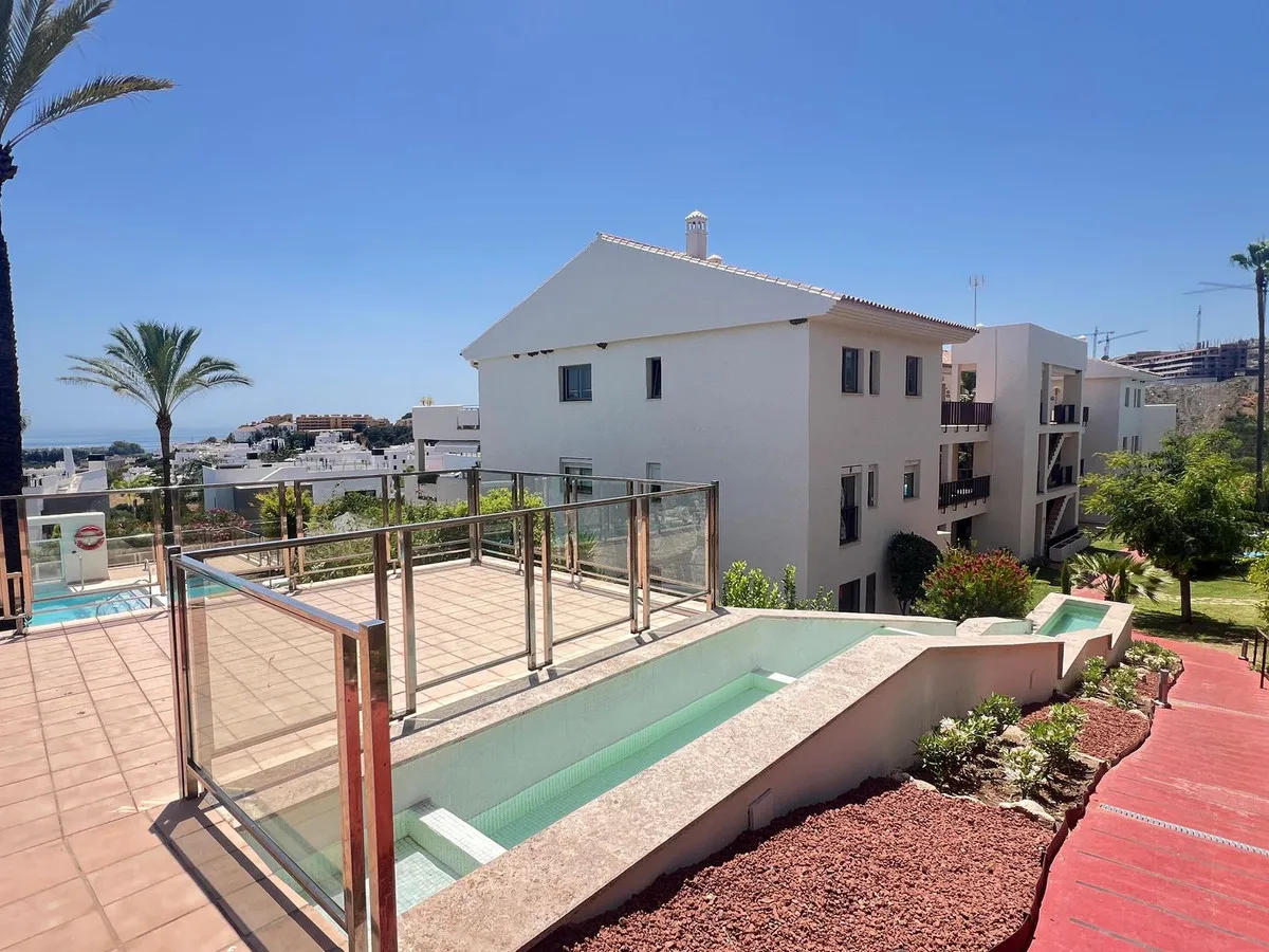 f90b1422-2e48-43b7-a319-baba29904bca