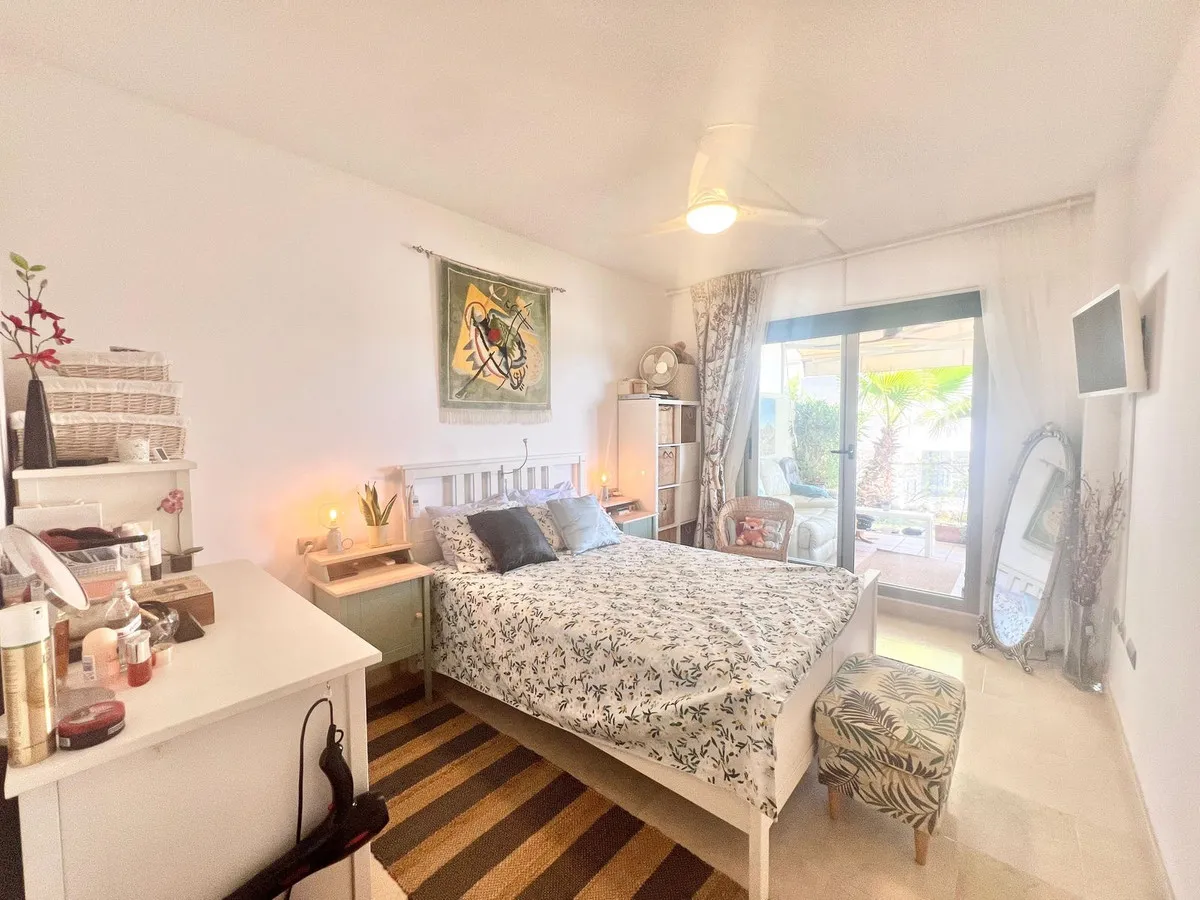 fee68e46-153e-4b36-bb0b-a5976e50be43