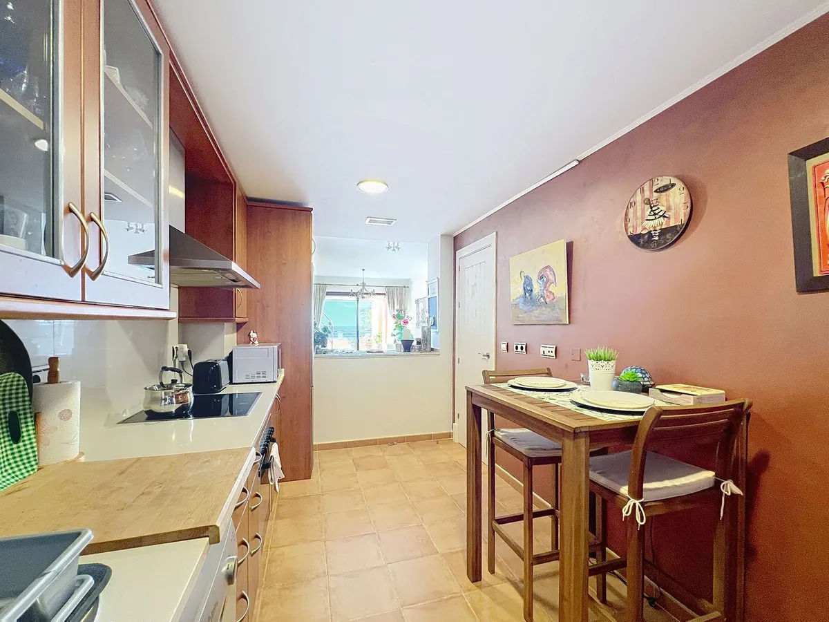 7bfb3bbb-e6fb-4115-9d25-46630111e5d7