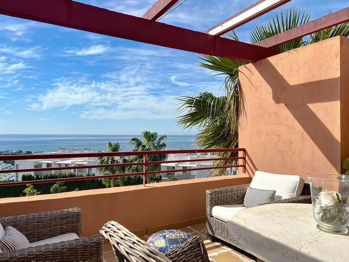 989aed4e-767c-4e7c-a2d9-90ff4e6ad7b8