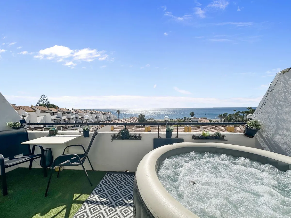 8012e18d-cd15-4cb6-bc34-ef13e6b79691