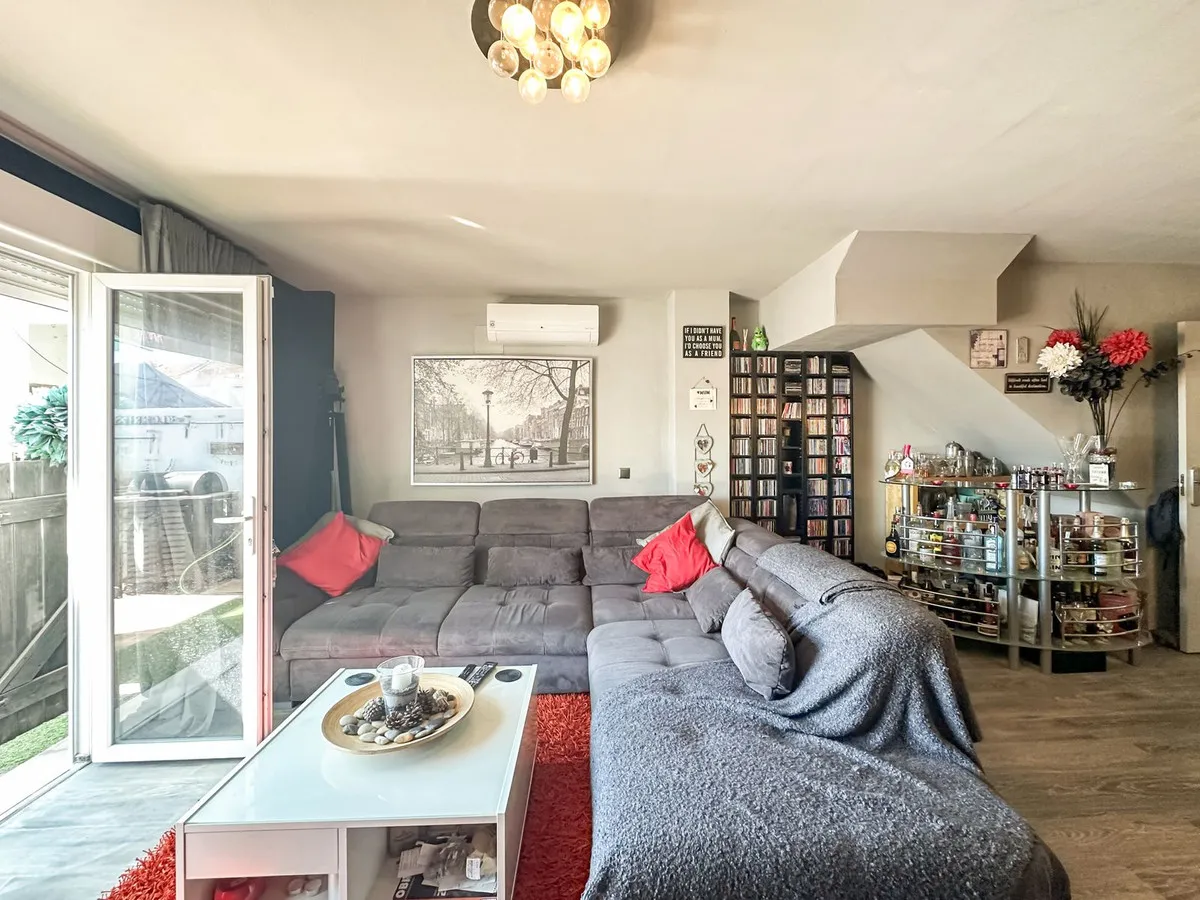 a9c30b81-63b5-4edc-bcb6-72a7b79d7b52