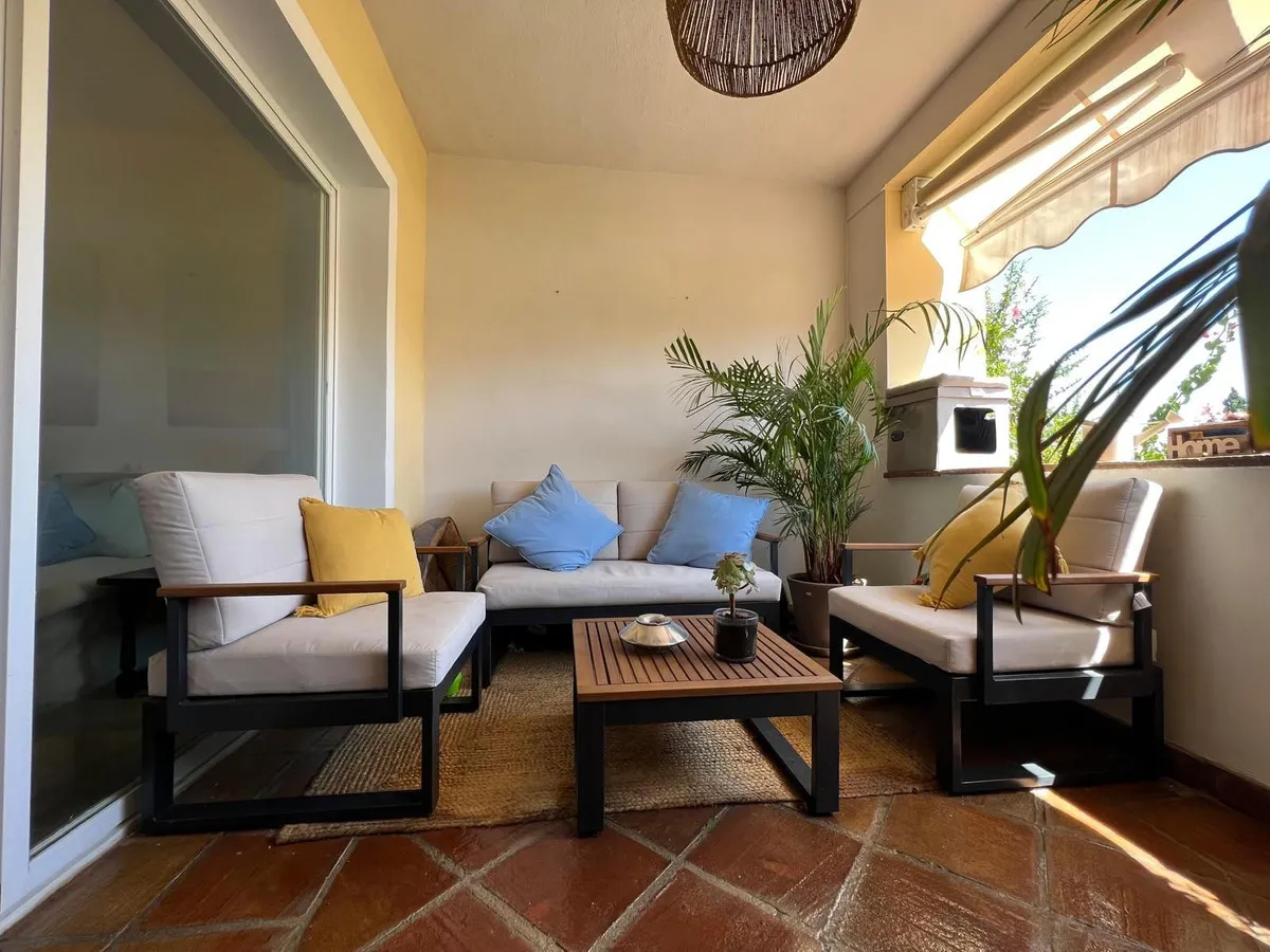 e3e20722-1136-4d49-bba2-010f1dc40354