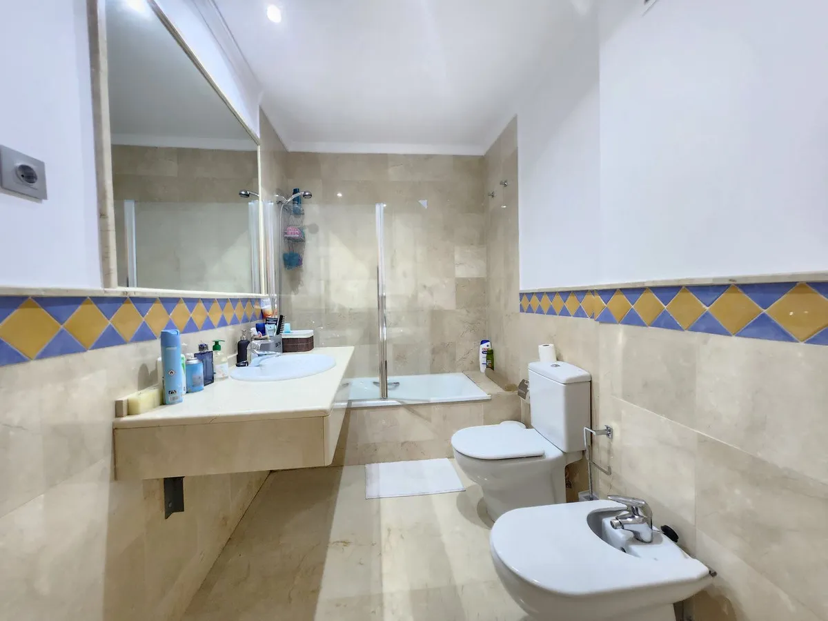 700b937f-0969-425e-93b7-f41398a3ebec