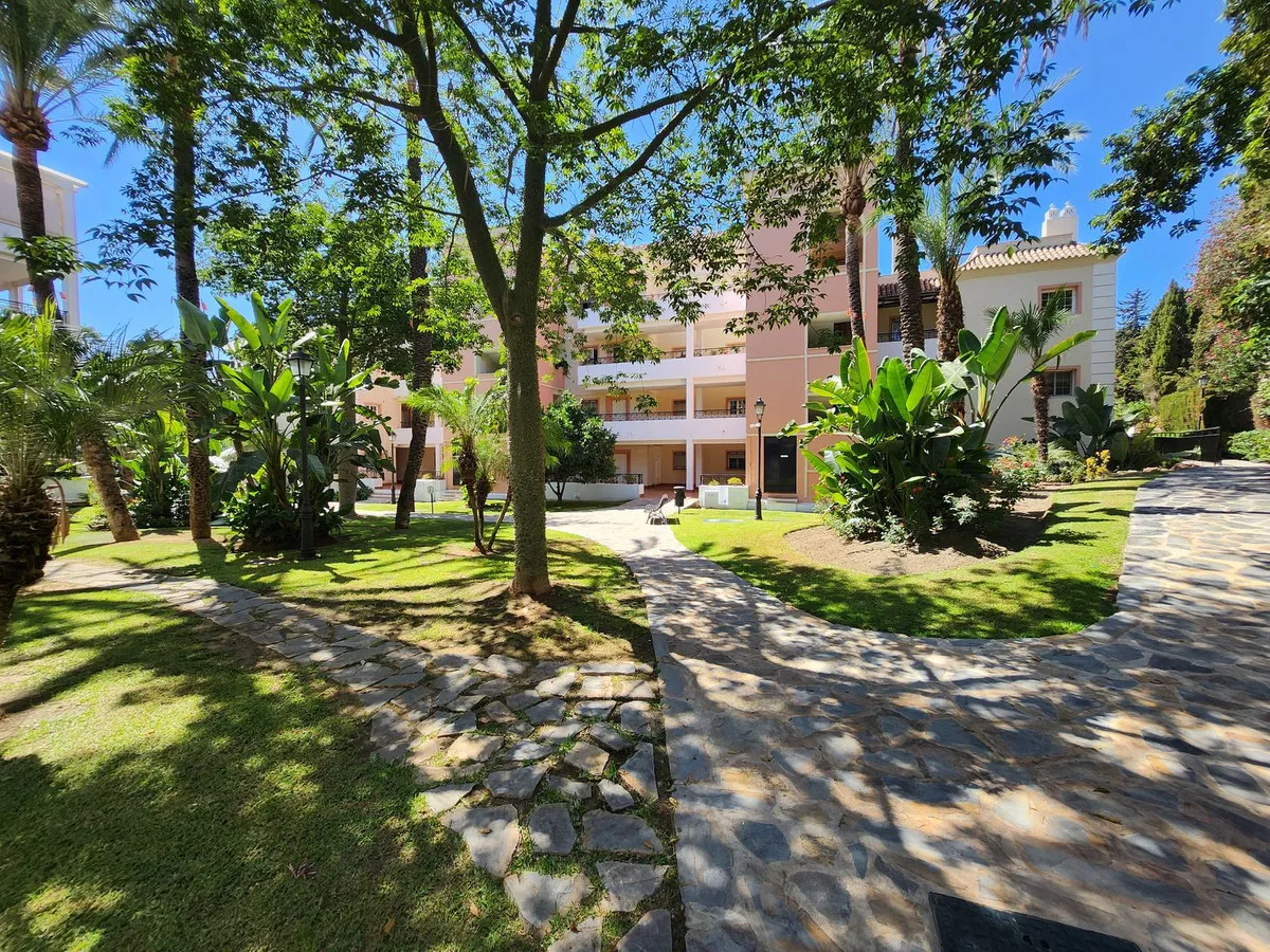 e126964b-4f6f-41e8-b6af-053160ac31d6