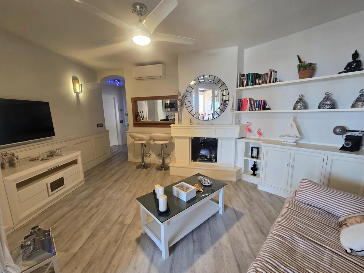 2079a4b7-c8ce-42ca-9aeb-a2ce580eab0d