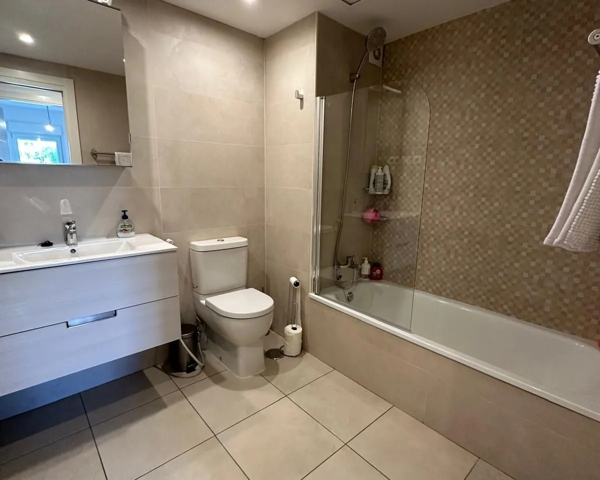 c304418a-8889-49d3-8780-ca90bcf34546