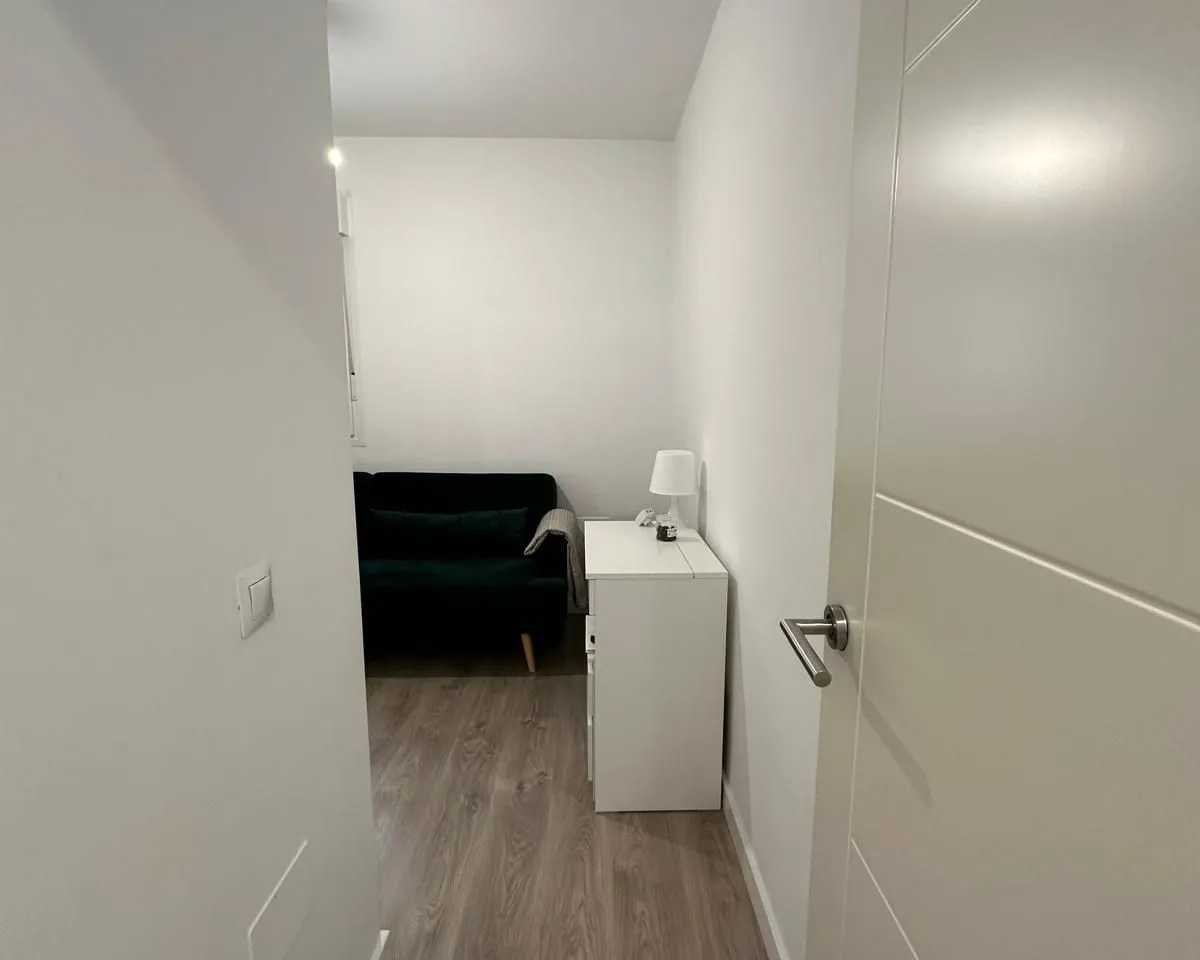 ff7e46b8-0fdf-4577-9e7f-0c757d7876ed