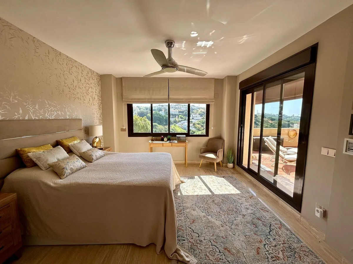 1fc0992e-1aed-4d77-8733-f6a794a1a6c7