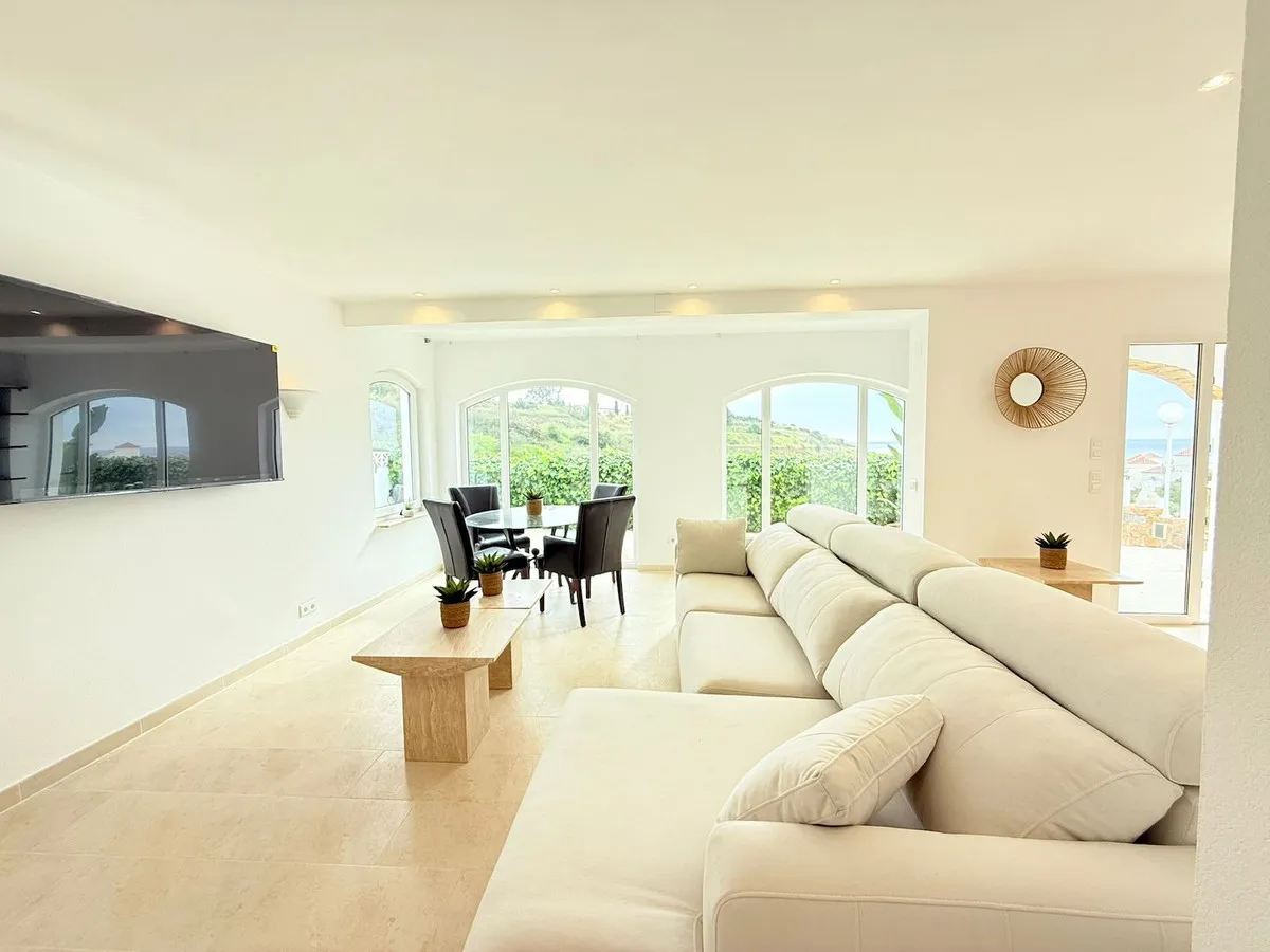 21e00112-4cd4-4cbe-9d17-1291a55c9bb5