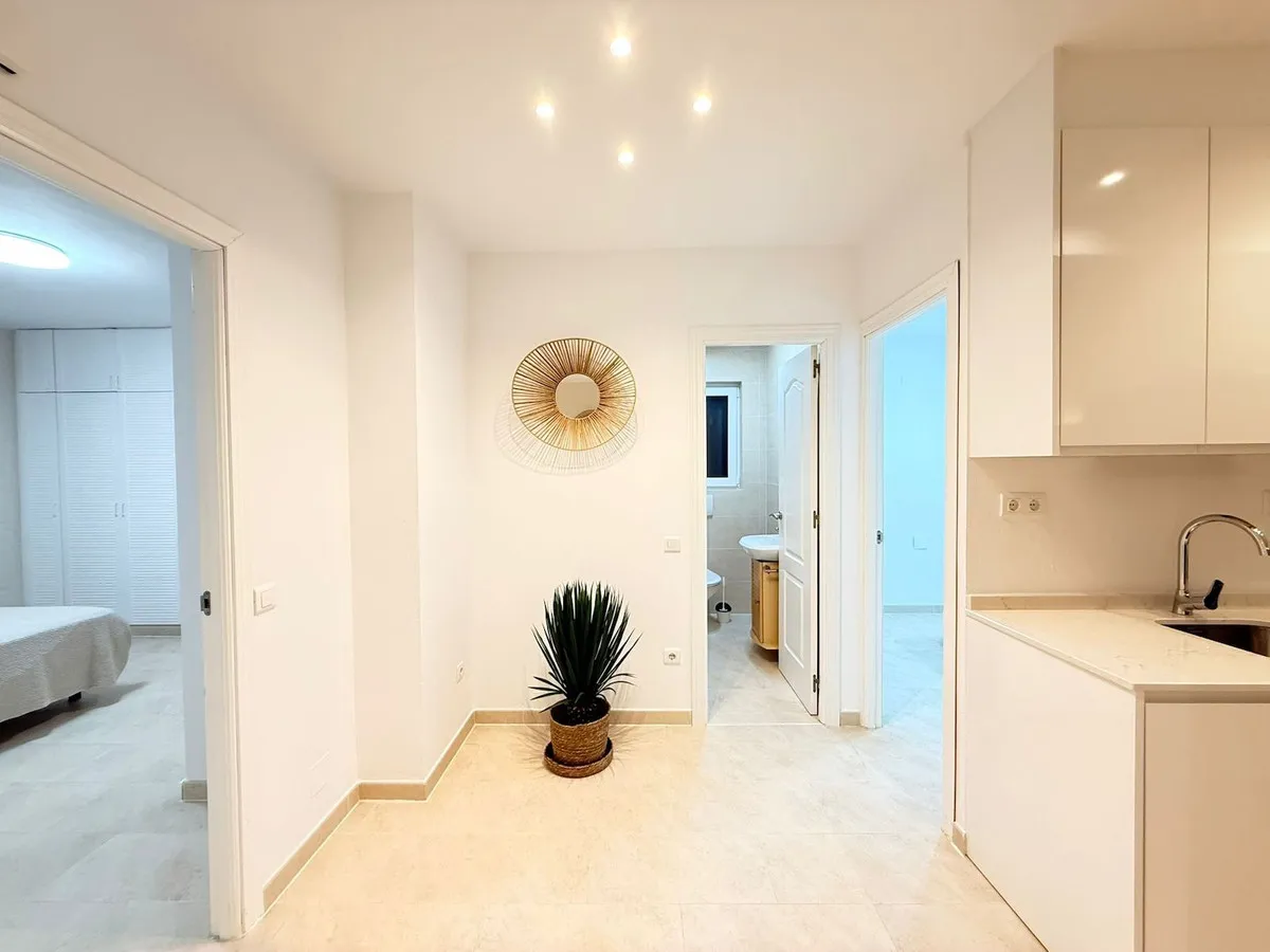 2fbee982-4a62-45eb-ad89-9b6fb489f59f