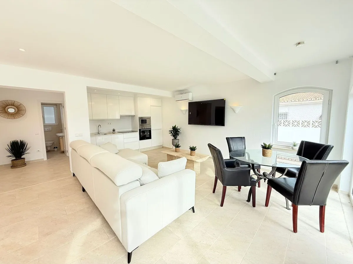 89a440ac-2236-461e-8a0c-65793f48dcd8