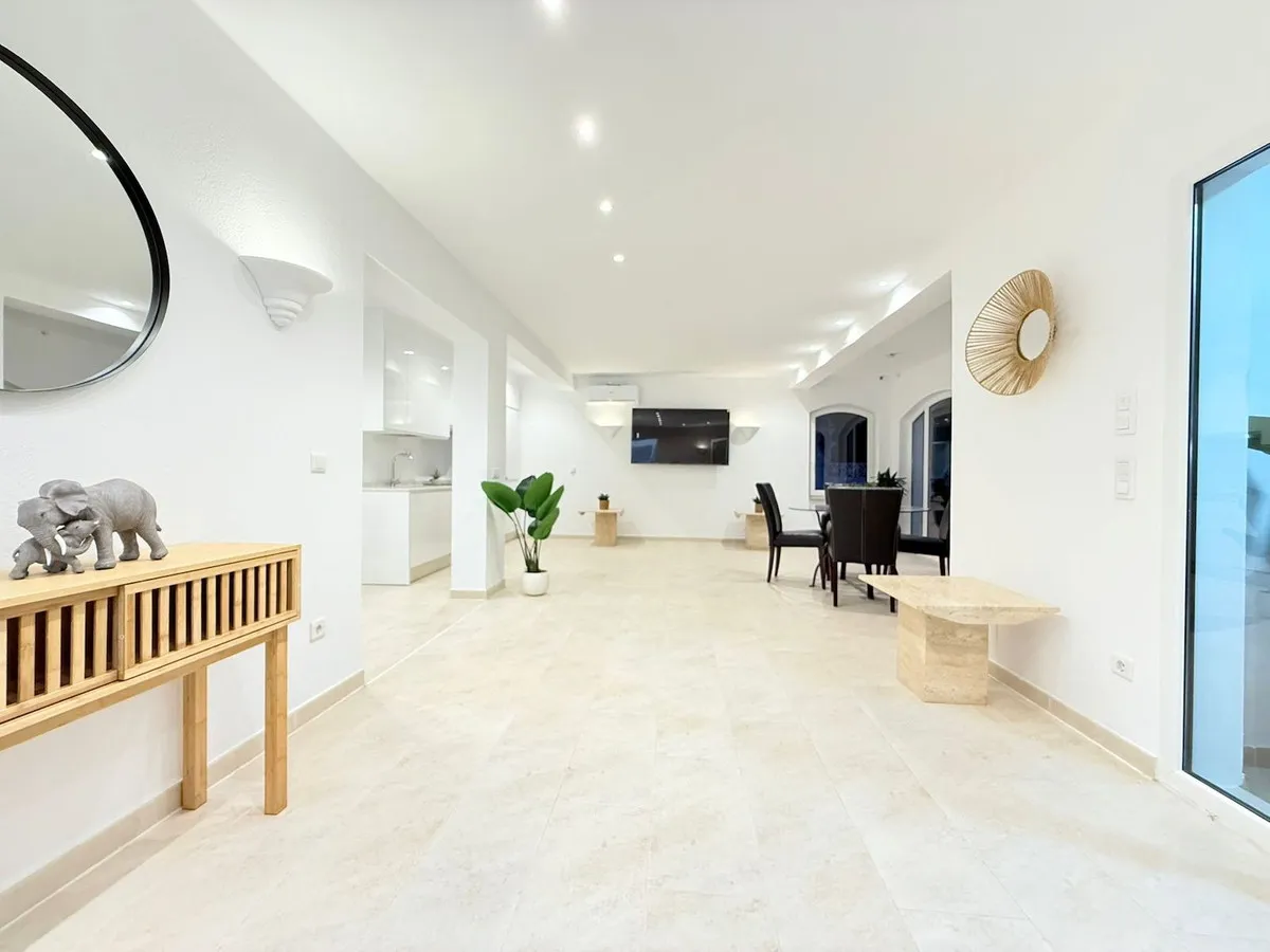 93d053e0-3082-4db4-bdc5-0493c306a4a3