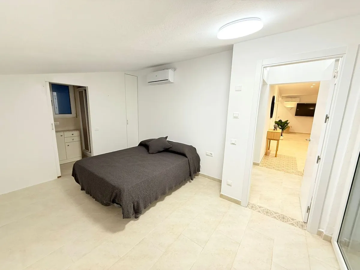 a1eec855-815c-4132-a597-b352fe0d2664