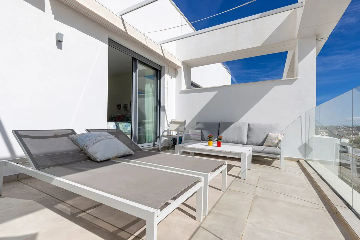 f3fd9cd8-6440-4fc9-b8b9-82519ebdd064