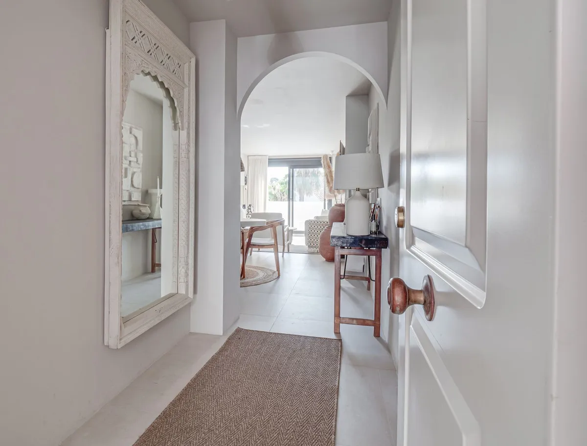 559d4799-a983-4626-930b-b1c4f13330d6