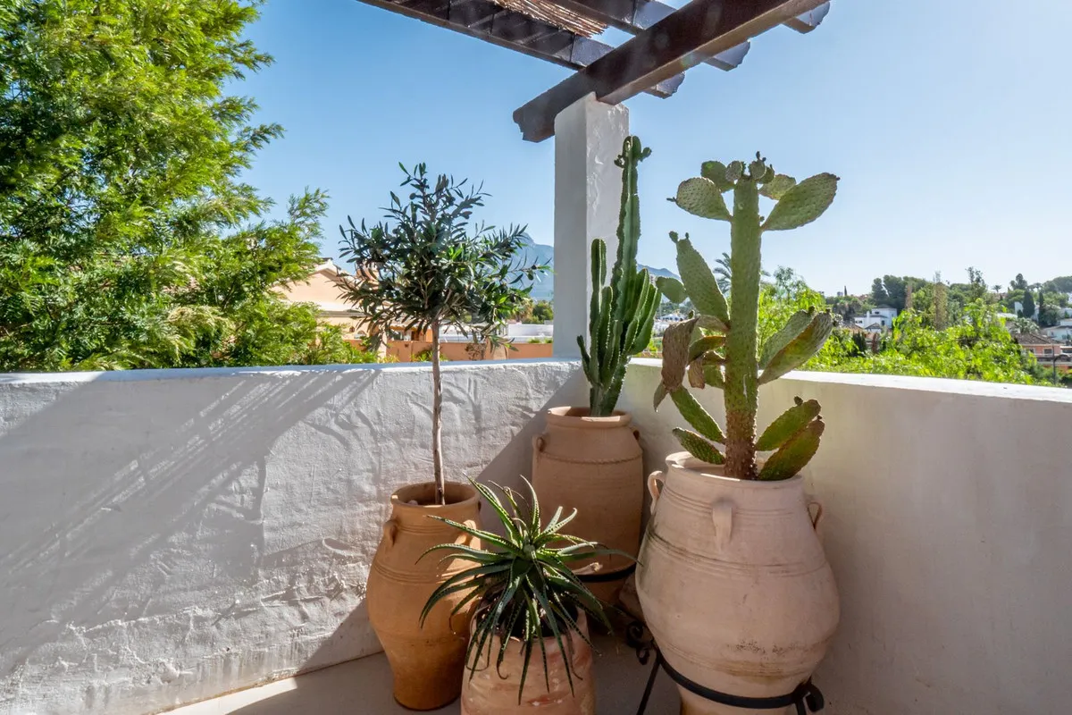 c71b5c14-e6b1-4e2f-90fe-c6c1bb7ca23b