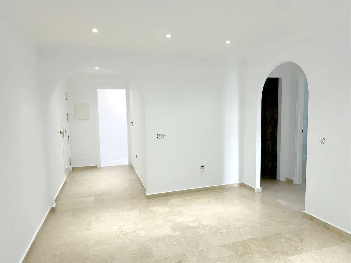 4d512fee-2d04-42c5-8e35-4248fdedb0b5