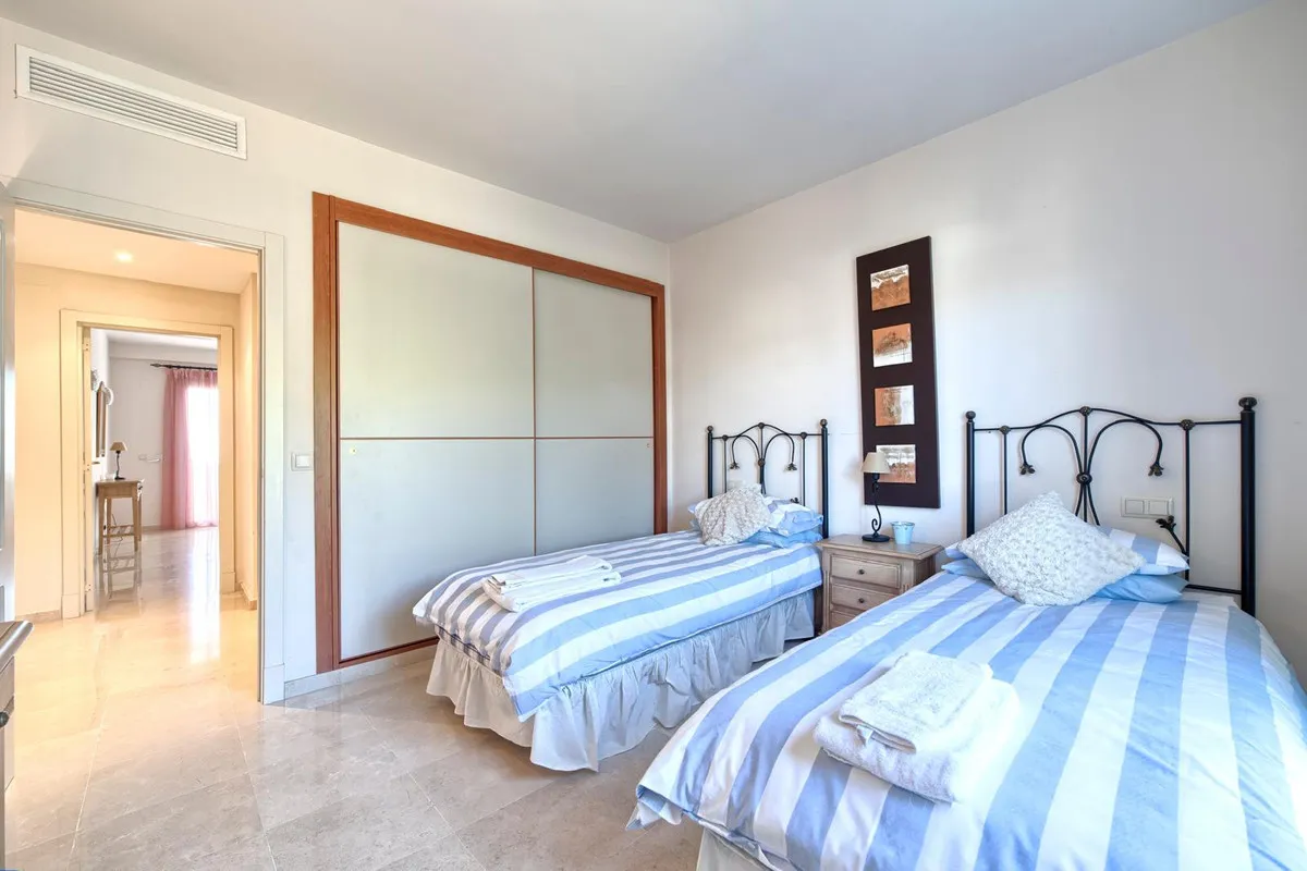 14109ef5-677c-4eaf-ad92-01c78ed2a5d8