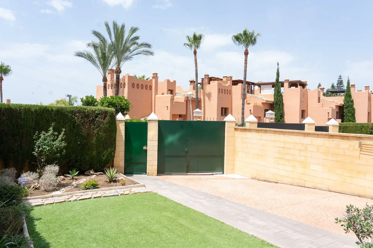 3298bfde-807c-4dc6-8a23-13510e7f6274