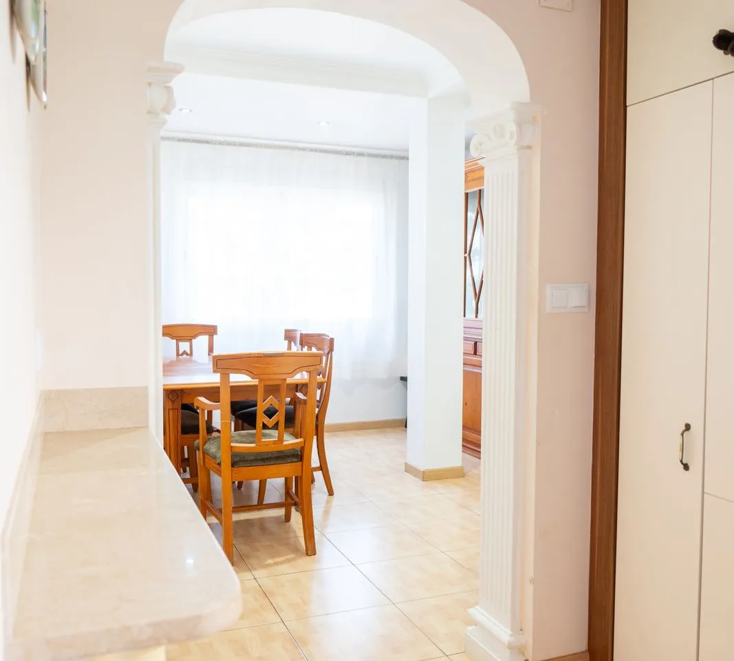 4d2a9c0e-30dc-4b4f-923b-22e79f30a832