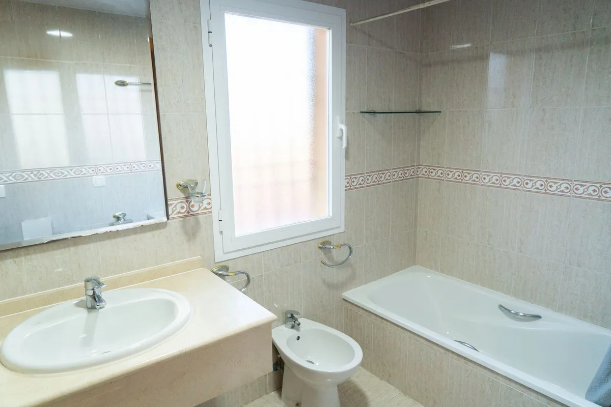 4ffaa82e-d77b-4792-8f9f-00e57e4ef6c1