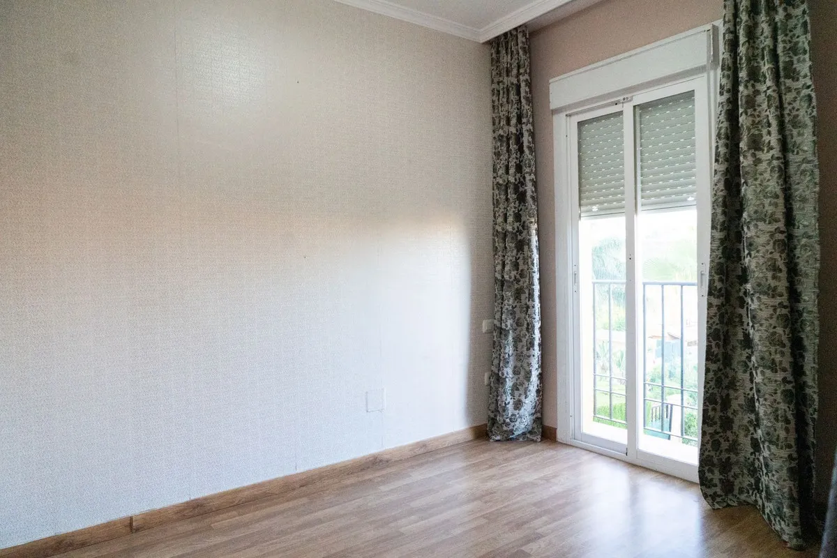 6ba49d2e-08b0-4295-8046-5ac25d809a4f