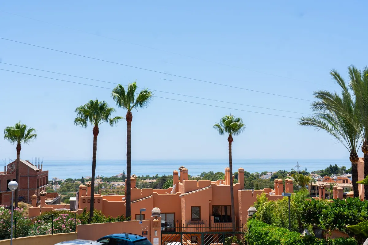 9ba0e74b-6abf-4093-80e4-4abc6a62222d