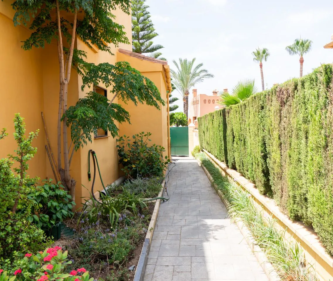 bdcb13ca-2a81-400f-8ef8-1ee019220cdc