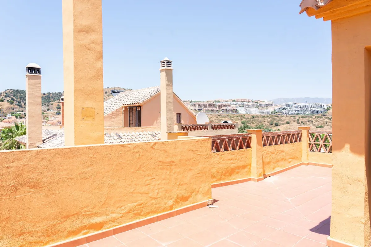 d91004ba-8e98-4a8a-bb0f-763687fdffe3