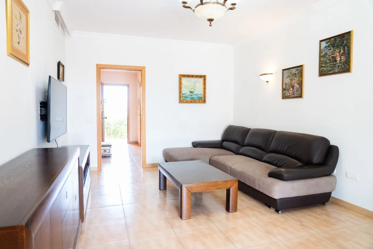 e450c7c0-3cee-4917-8b41-a58a8a1e5e40