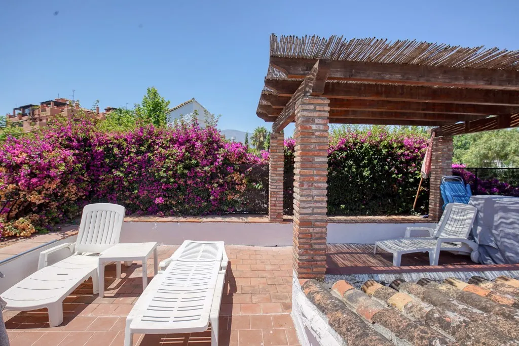 01ec7707-3d5d-4a38-bbed-28ae33cb60d8