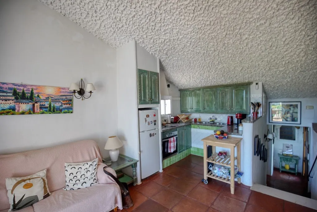 606b1d51-0b31-438b-a600-6fe3dbf700c2