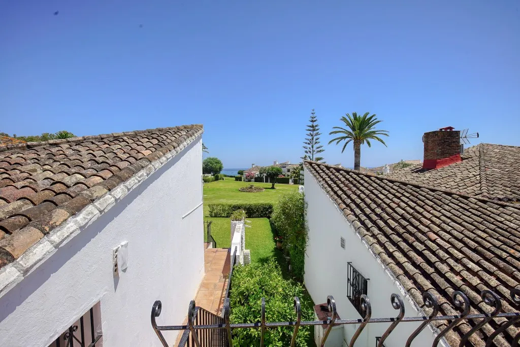 c4072ad3-1c71-4733-94a6-a90cfdaef862