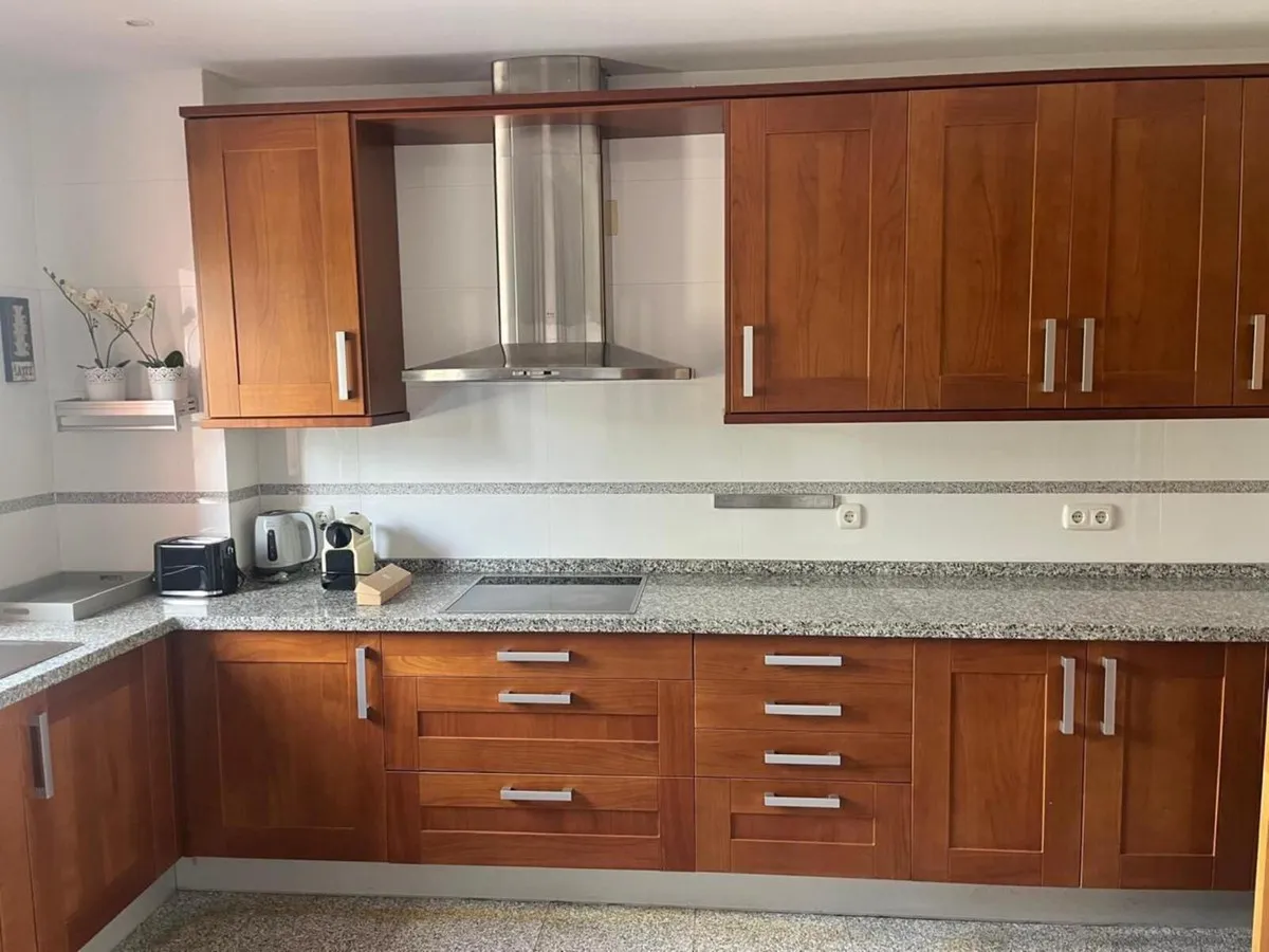 da550f5b-94a1-44e2-b308-4fe4b125a477