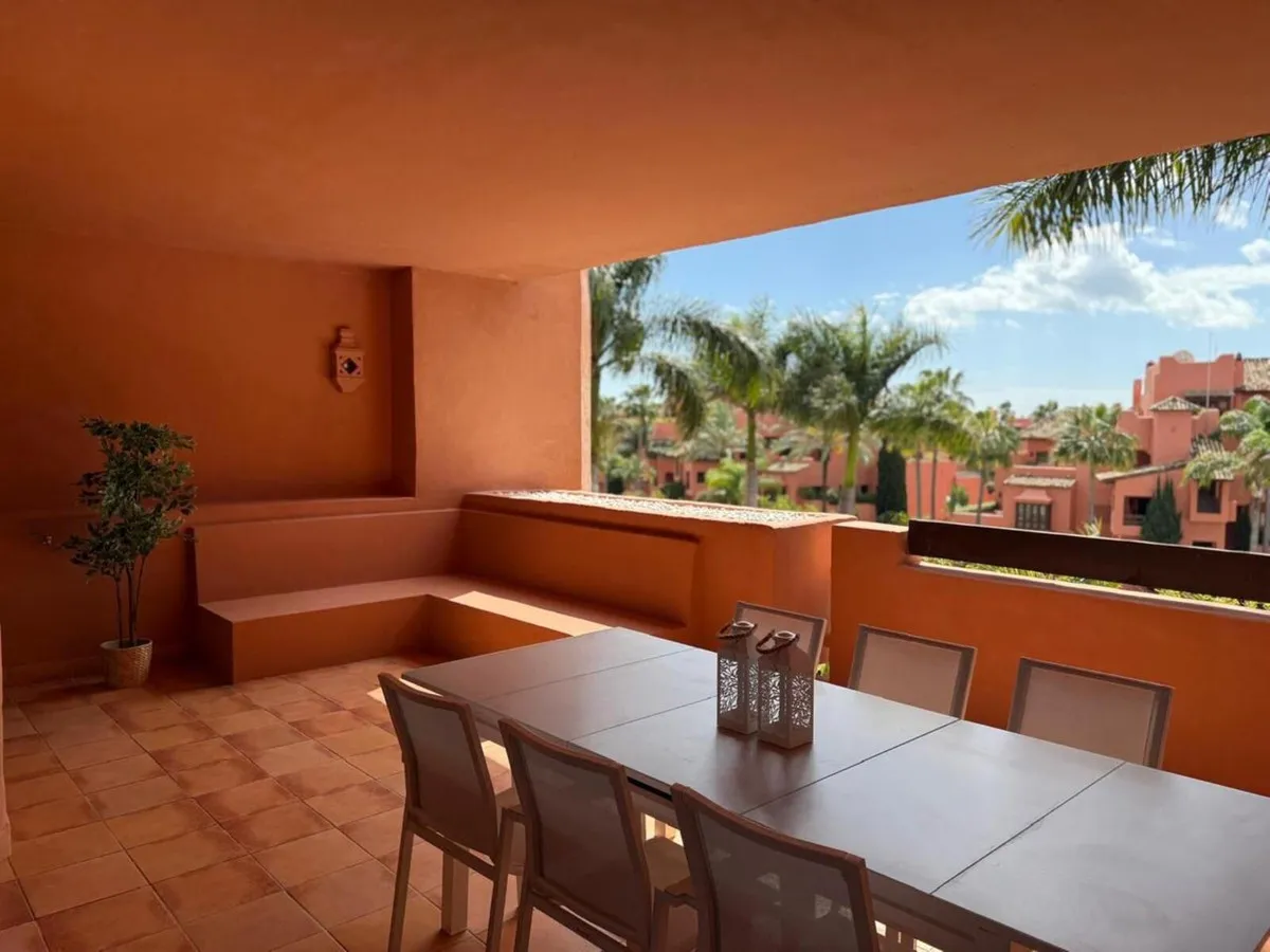 e1352e79-310c-4693-8223-cfbd84975713