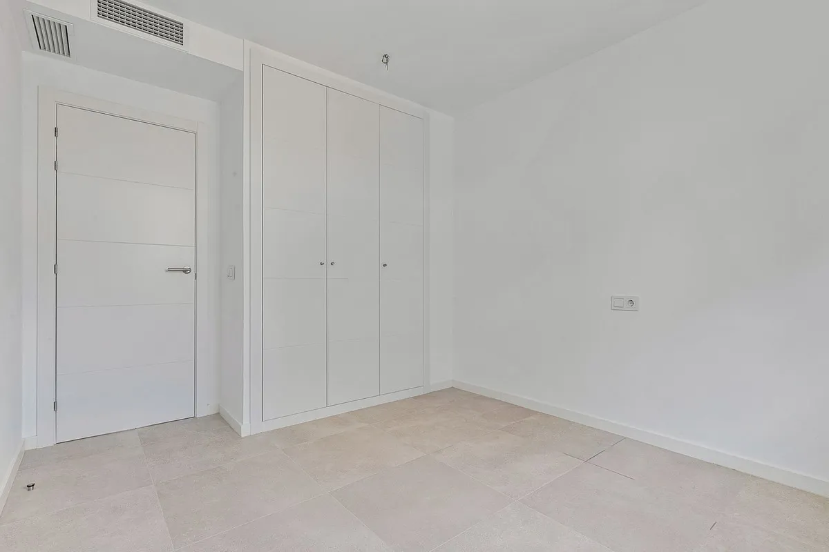 38239ad5-ea40-4bff-b8ab-57a8132a6953