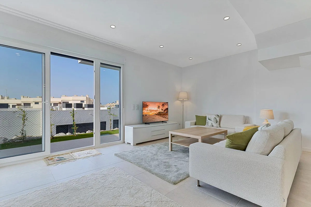 b7c33817-6e22-4054-880d-96c3d7e1c5cc