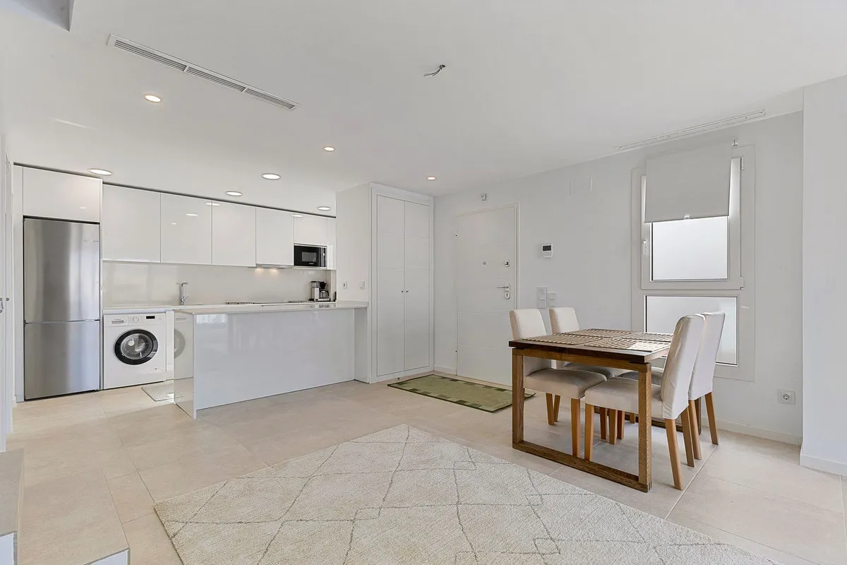 dedfdf49-0a5c-424f-8391-9de4803ff070