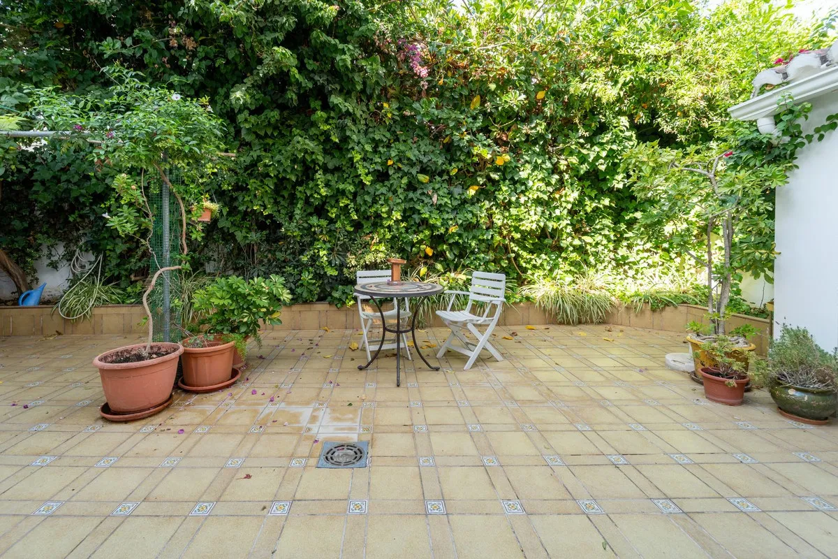 1b32eab1-3bde-464b-a539-2c60a2bd9a4b