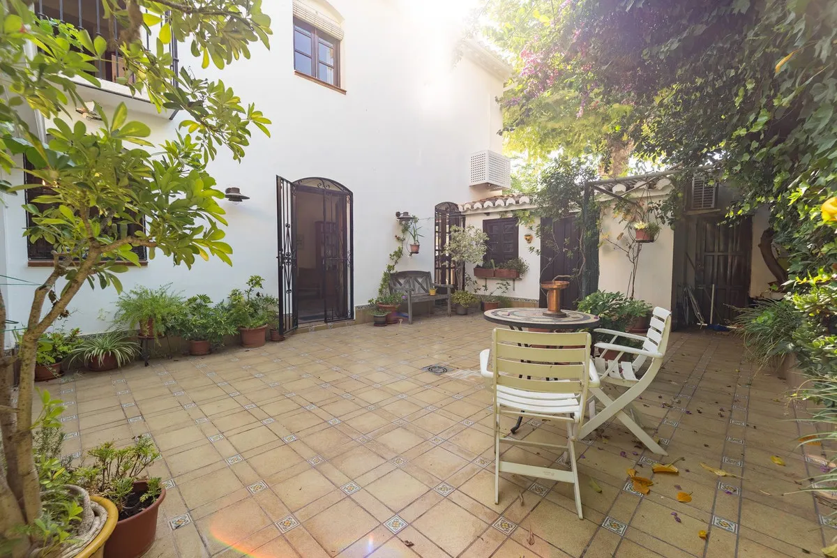 6fc69dff-9147-42b6-b193-7b9b4f5ed6f2