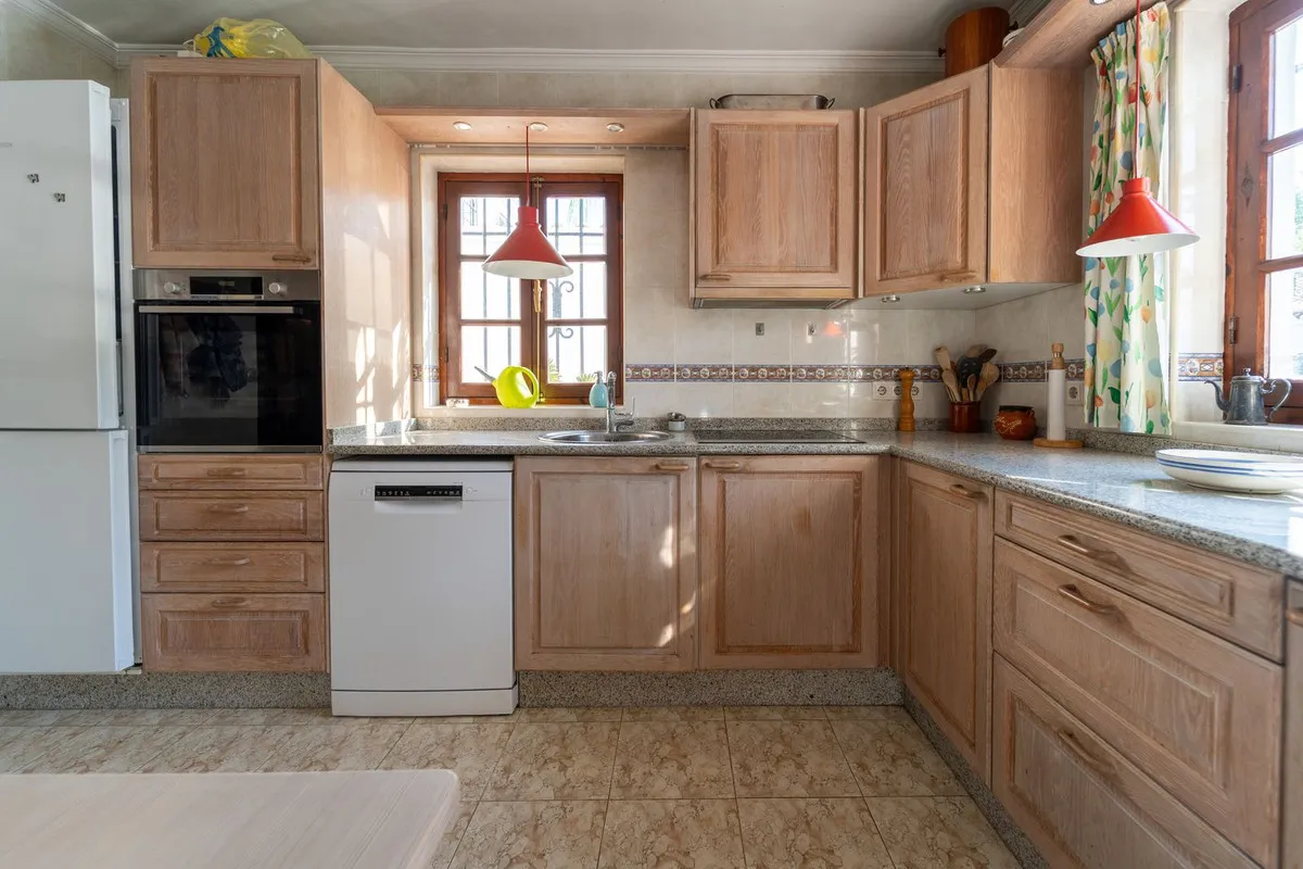 74fc8818-fa02-40bb-815a-fa9b3f776d22