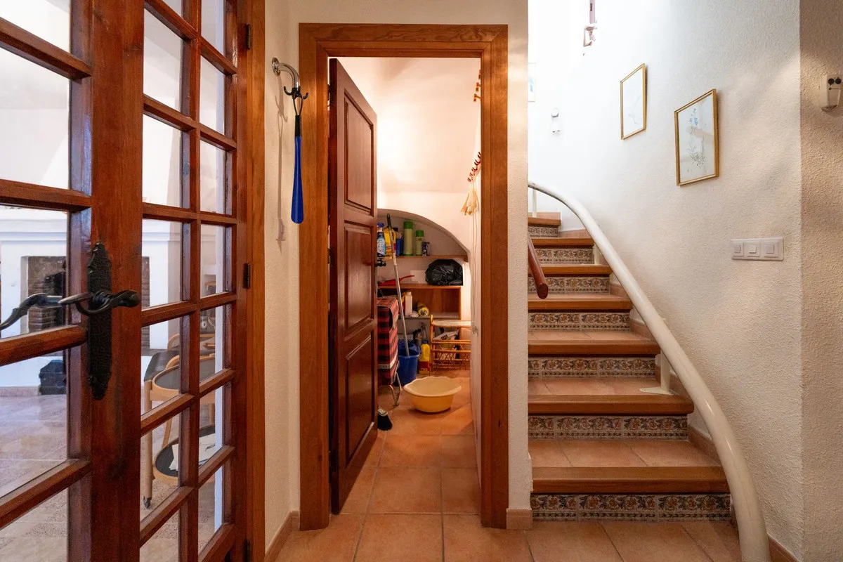 93eb2ce8-2e42-4dd5-a44d-93b4f05a00db