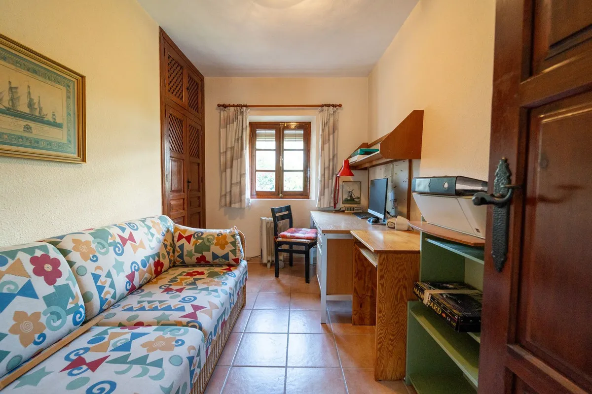 dc4e5e35-d575-436c-92c5-3fc67531f7a0