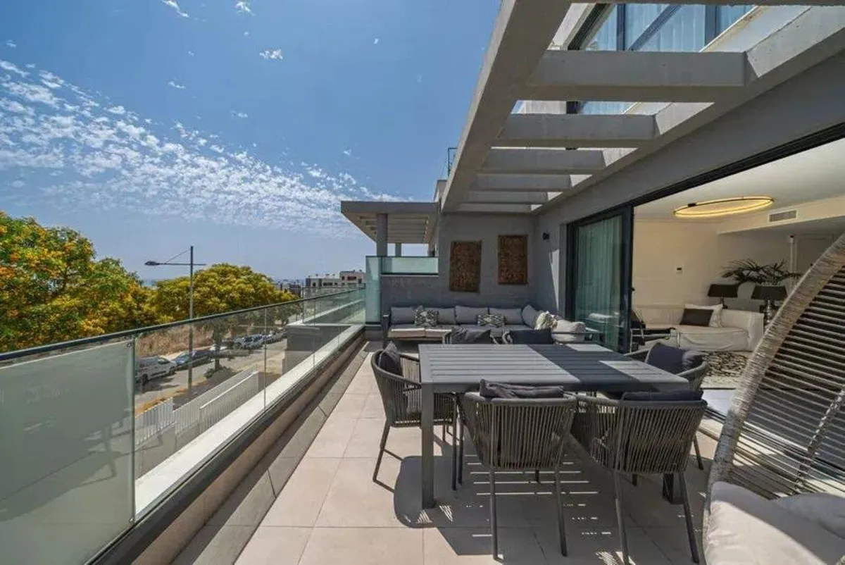 50f56b75-e331-4e72-ba2b-316236e516c4