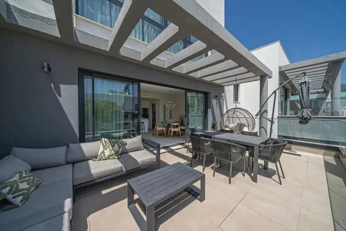 9edf06d3-fdb3-4866-b835-df7599e29f27