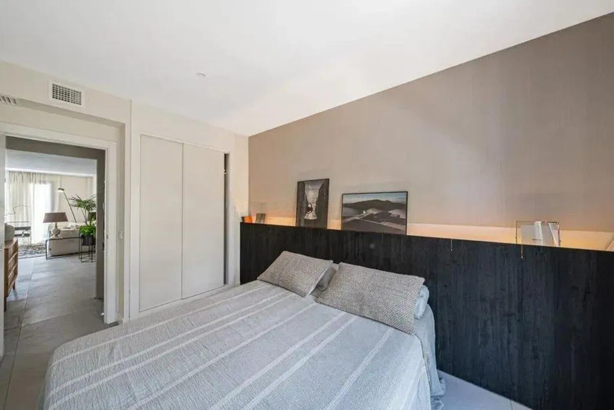 b948c8c7-8131-412c-ae49-82a45d3cca8b