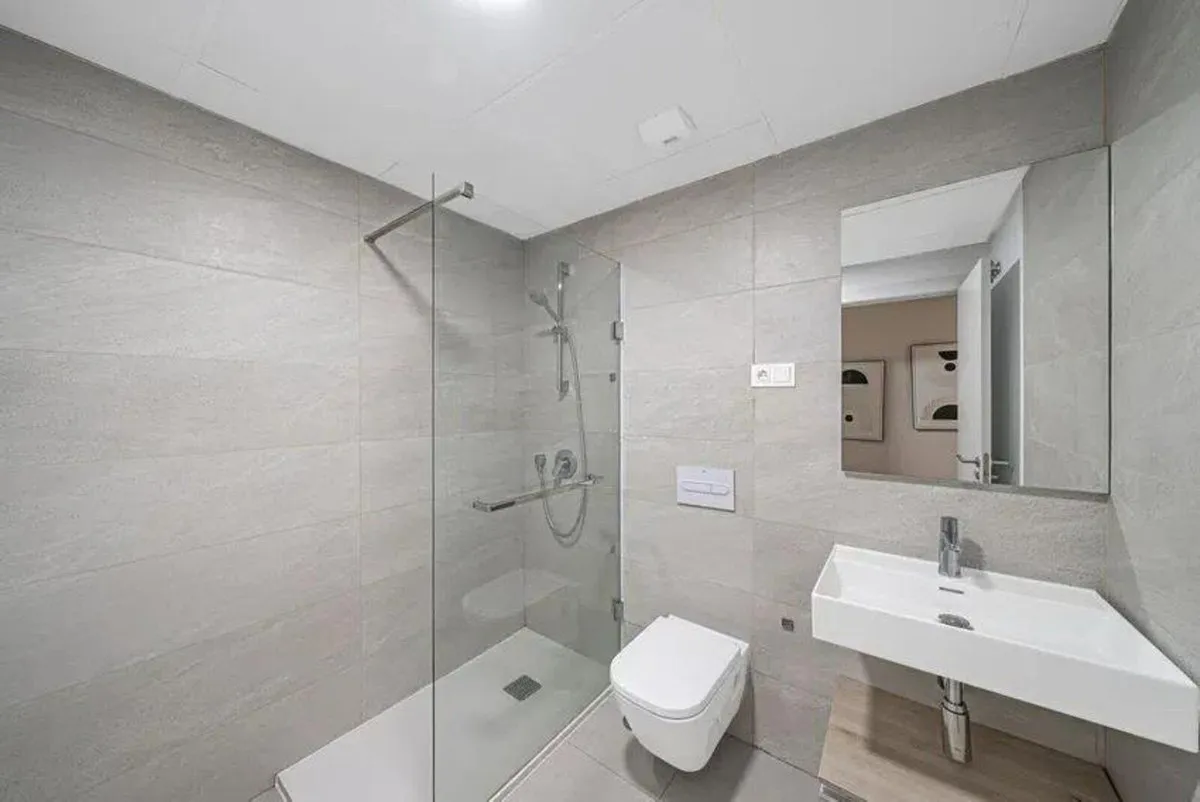 bdb44d6c-94b3-448f-8c47-b21fd418a757