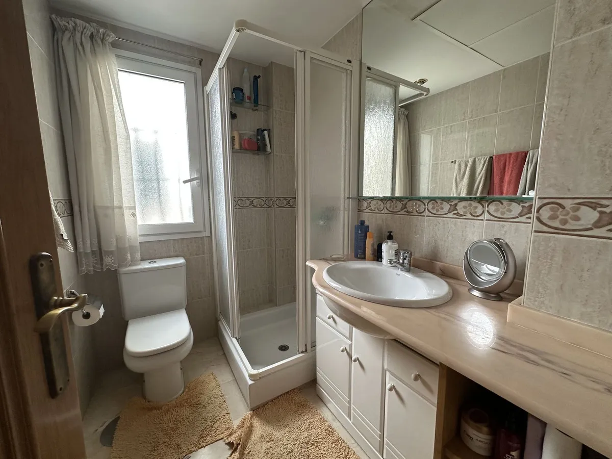 0fc24ff8-6c28-4c7b-b1a4-8fbdc75710de